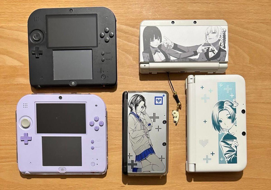 picture of 5 different 3DS models